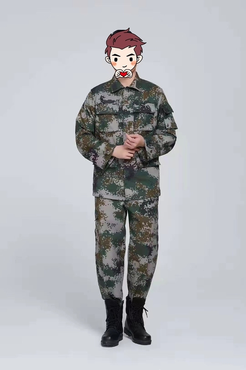 一手工作服八成新