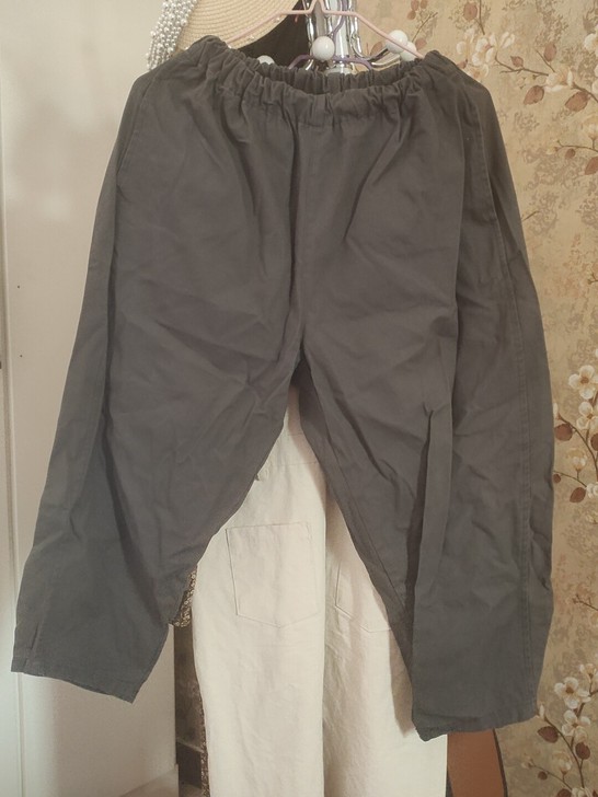 灰色休闲萝卜女裤宽大