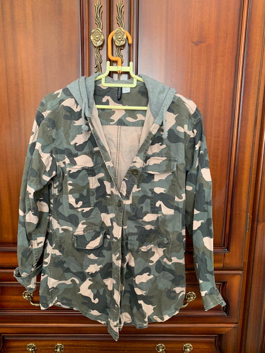 hm 迷彩外套 165/88a