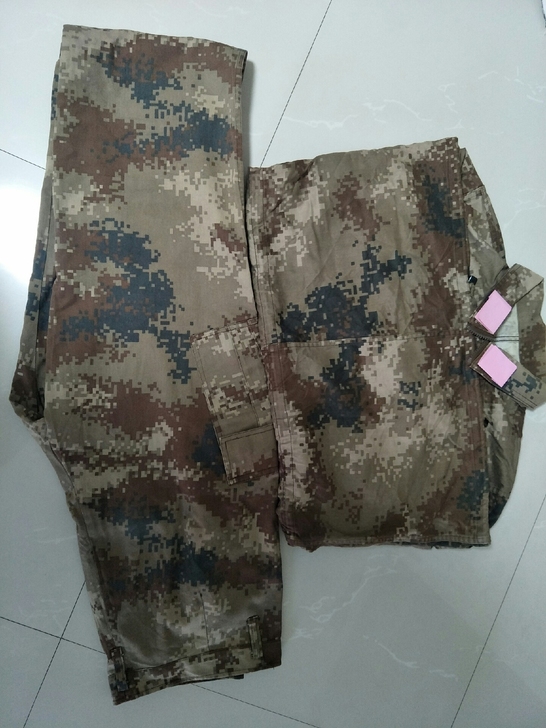 迷彩套装。二手工作服！