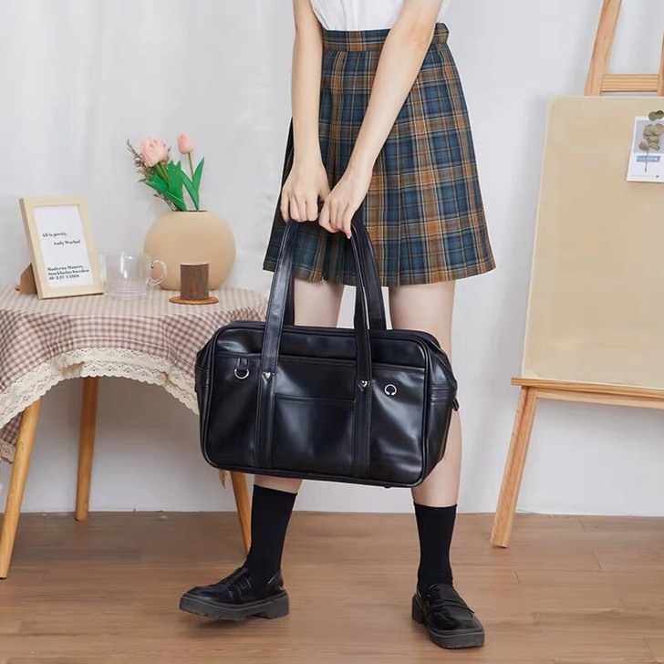 中牌制服馆