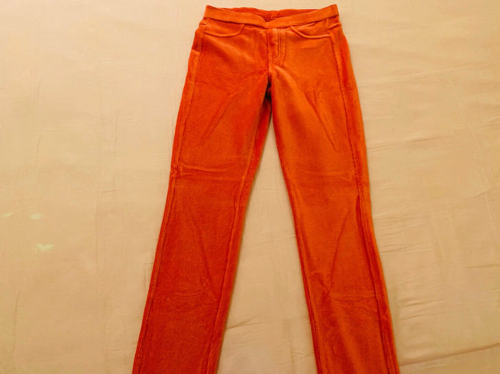 优衣库灯芯绒铅笔裤