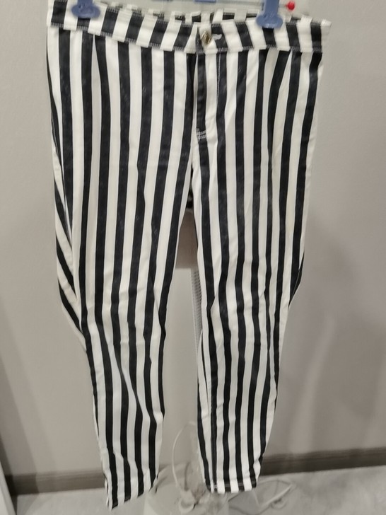 hm条纹裤,店里任选衣服两件以上包邮