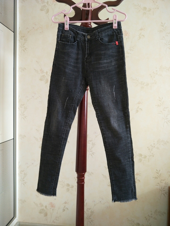 九成新显瘦小脚牛仔裤  29码（165/1...