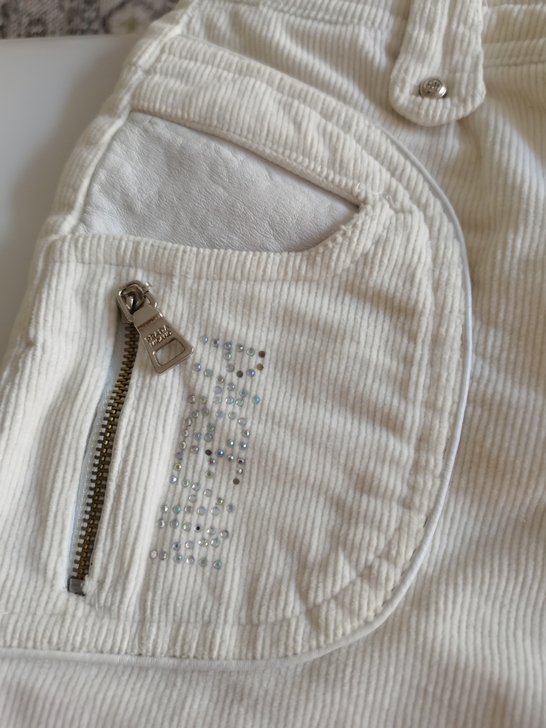 灯芯绒白色裤子，料子舒服厚款秋冬款，镶嵌砖...
