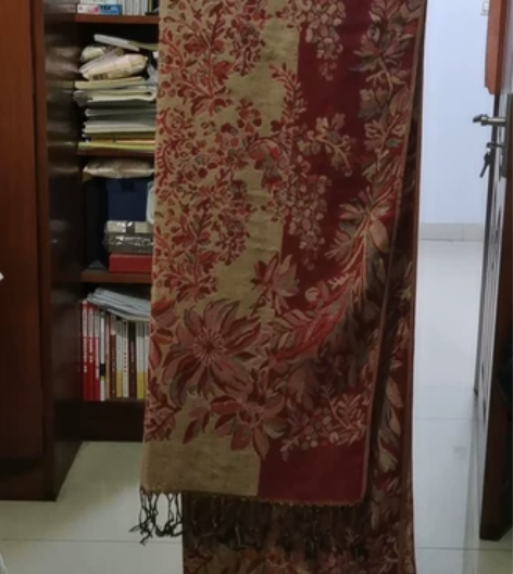 围巾,可和其他围巾一起卖,自提,包邮 感兴...