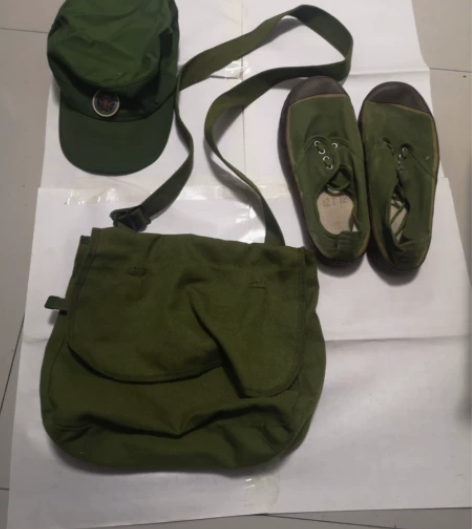 军绿色军训服套装 曾经大学军训穿过，还挺新...