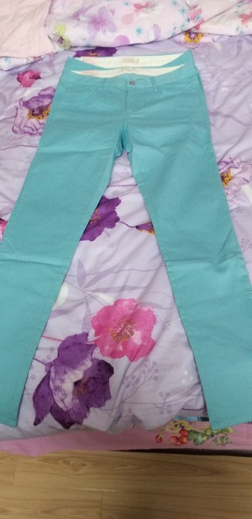 佐丹奴女裤 全新吊牌都在