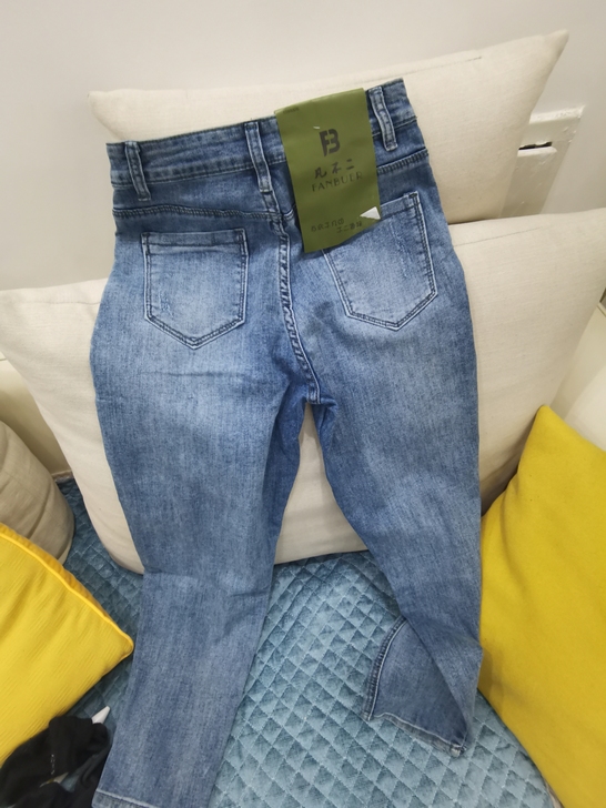全新凡不二时尚皮质款蓝色牛仔裤，【凡不二】...