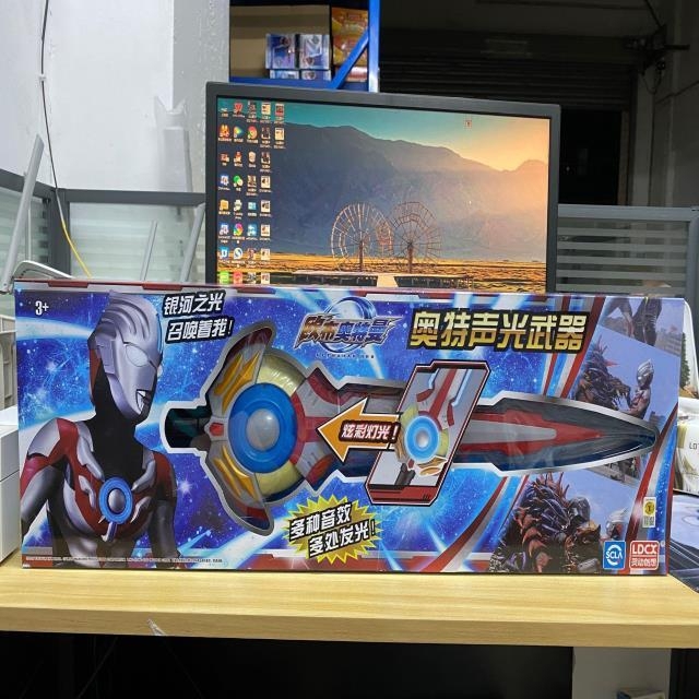 灵动创想正版奥特曼泰迦声光武器欧布圣剑儿童...