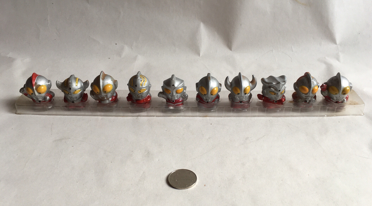 怀旧卡通奥特曼.咸蛋超人（假面超人）玩偶公...