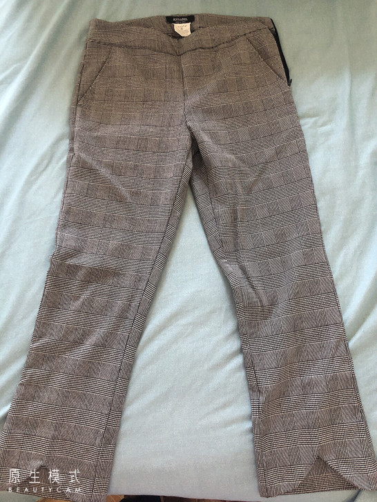 韩代的格子裤，裤型九分，板型特别好，S码....