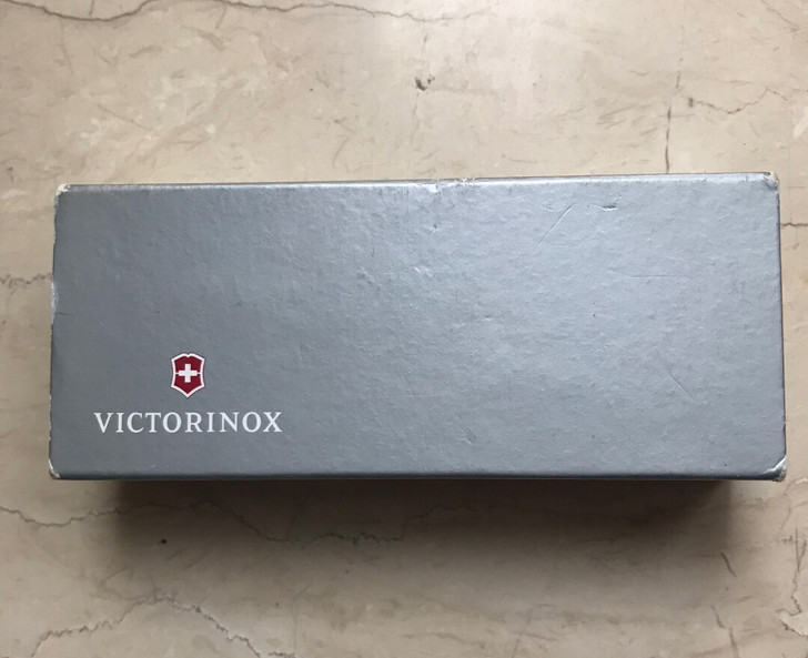 原装瑞士维氏军刀，33项功能，一刀在手无难...