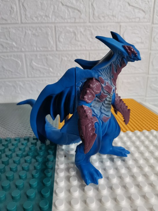 奥特曼系列怪兽，名称赛刚软胶怪兽！！身高1...