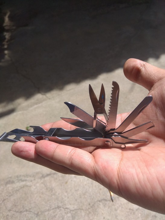 随身edc军用折叠多功能工具非瑞士军刀威戈...