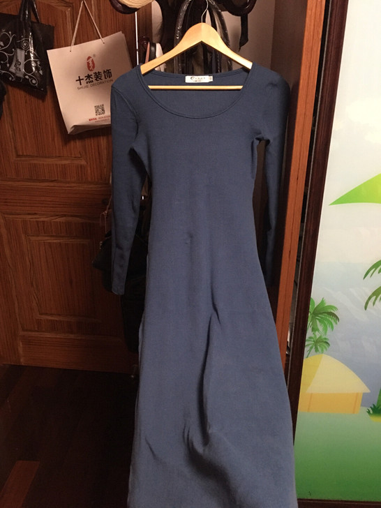 修身气质长裙，M码，差不多到脚踝，全场满1...