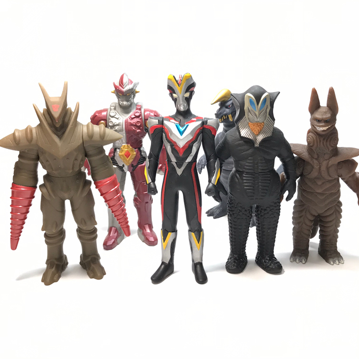 万代正版软胶模型奥特曼怪兽散货，有微瑕，人...