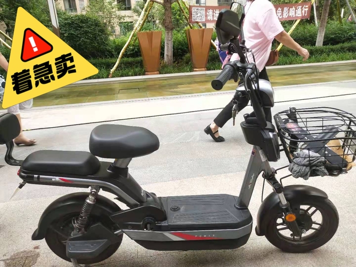 爱玛电动车9成新 清理闲置 没怎么骑 成色...