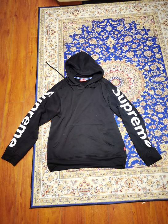 SUPREME。70