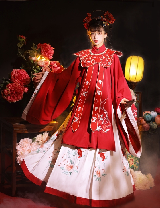玉术原创汉服女花嫁明制汉服长衫齐腰斜襟云肩...