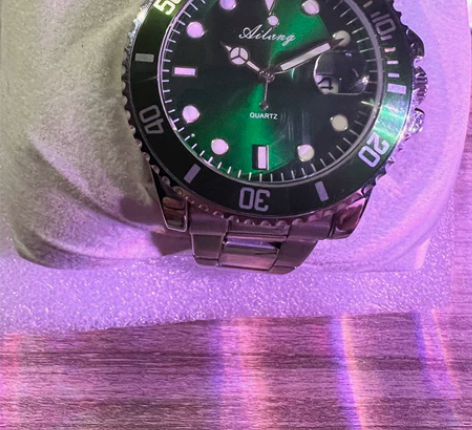 品牌：艾浪 自带闲置，自然磨损划痕，明显。...