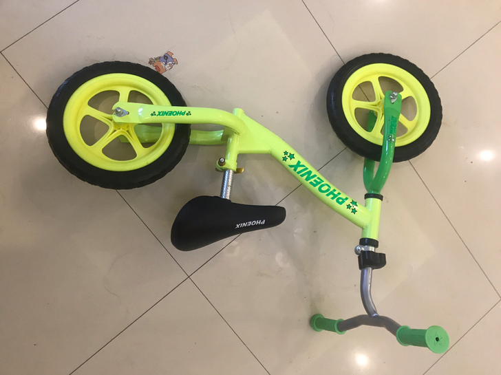 凤凰牌儿童平衡车，全新未使用，低价处理中，，