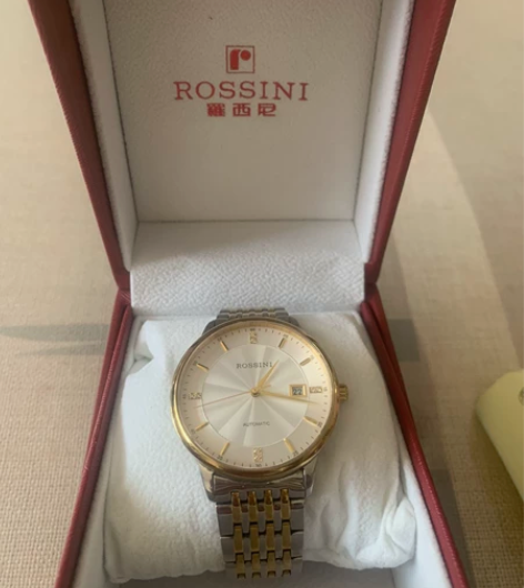 罗西尼手表 感兴趣的话点“我想要”和我私聊...