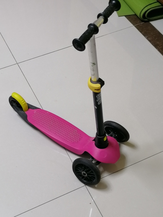 儿童滑板车