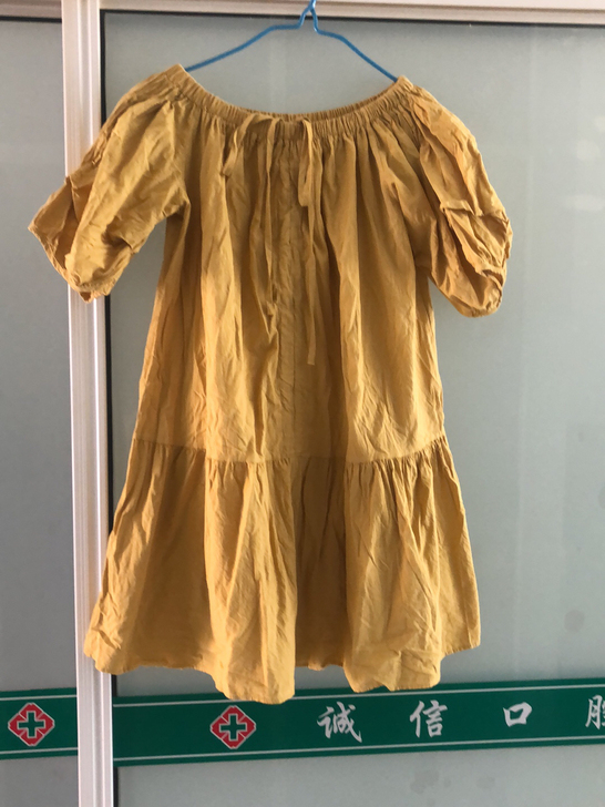 几乎全新连衣裙！洗完没穿过！