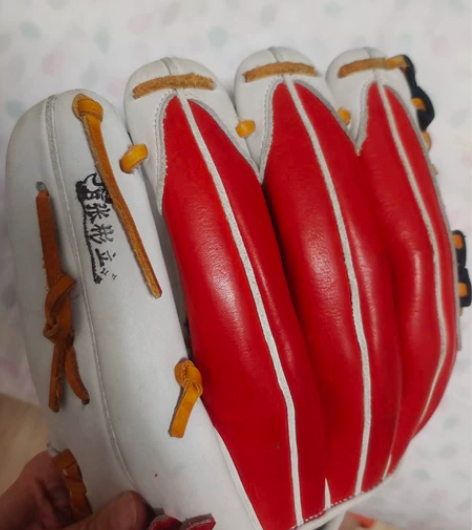 棒球手套,以为孩子手套弄丢了,在同学(不练...