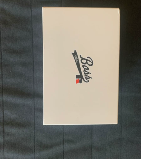 Hugo Boss 棒球手套+棒球+口哨，...