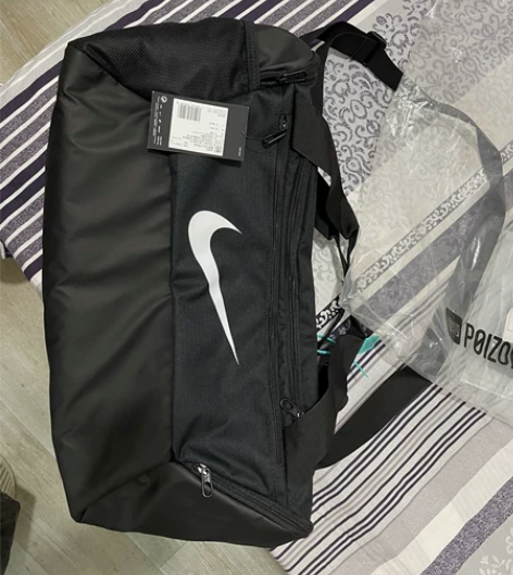 Nike耐克篮球包健身包黑色，没有用过全新...