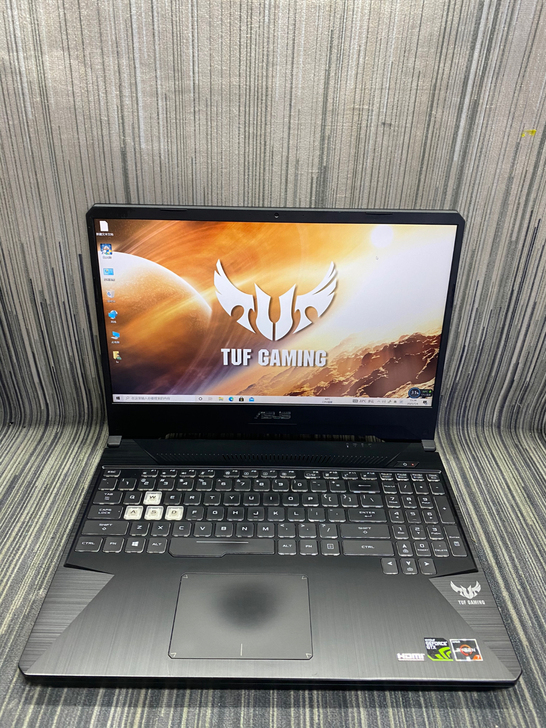 华硕FX95D，配置R7-3750H处理器...