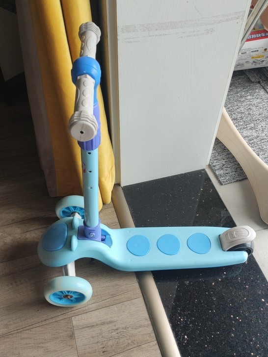 滑板车，家里滑板车太多了，全新出，上门自取