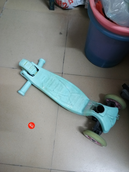 儿童滑板车