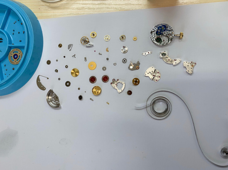 手表售后洗油维修保养、各种手表配件咨询链接