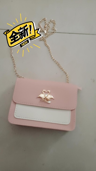 【急卖】隔层拉链小包包女洋气单肩包百搭斜挎...