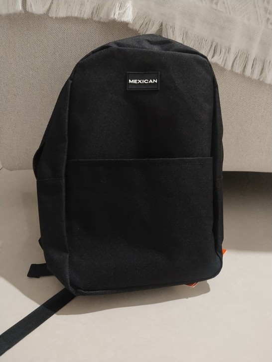 双肩背包 全新出