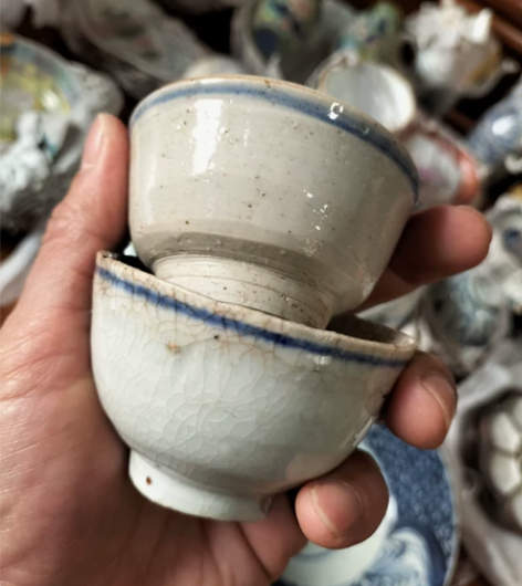 明代～小茶碗，一个全品，一个开片， 一起出...