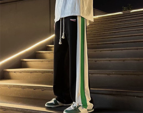 Balenciaga巴黎世家秋季最新款侧边...