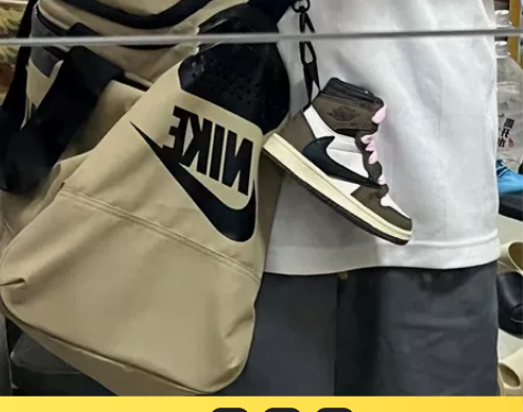 拍卖AJ1倒钩TS联名球鞋挂件钥匙扣车载立...