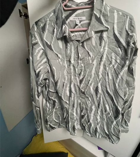 UR 文艺风长袖衬衫浅灰绿色M码数，适合身...