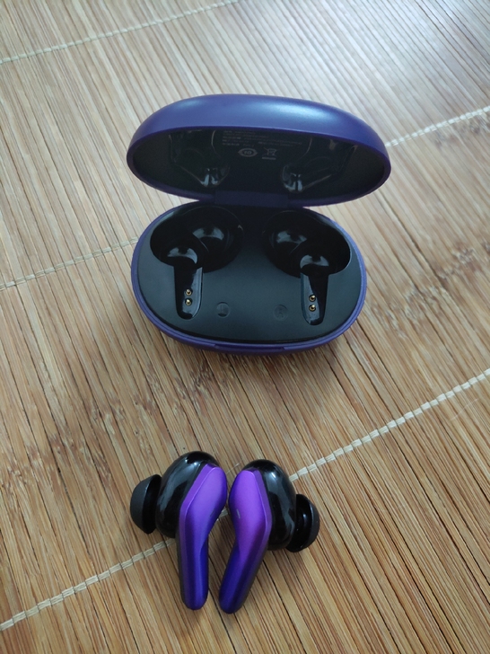 网易云蓝牙耳机，一直闲置，仅拆封，包装盒配...