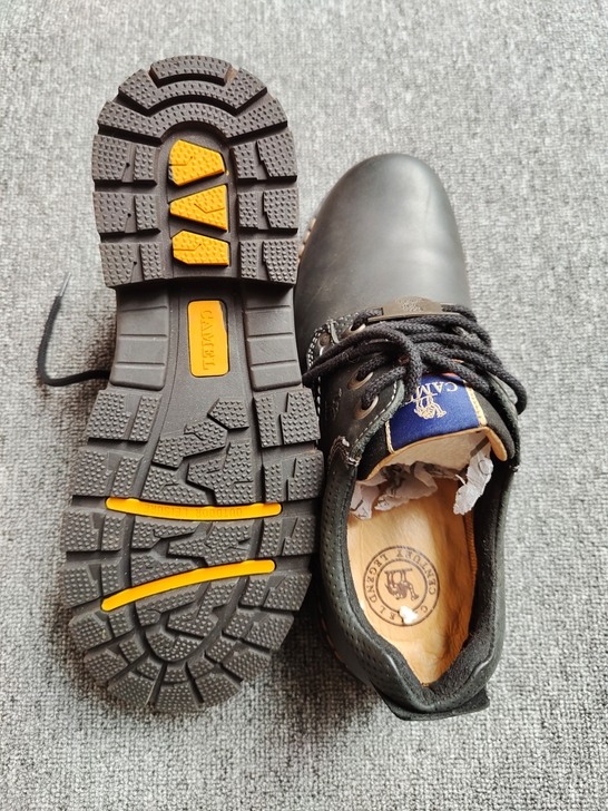 Camel/骆驼正品全新男士工装鞋42码