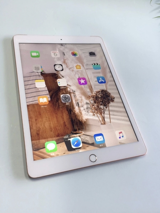 95新苹果ipad7代2019款10.2寸...
