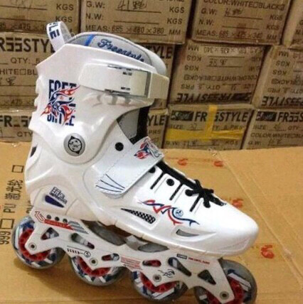 轮滑鞋费斯平花鞋，fto  极光  清货价...