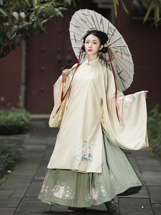 艺缕原创汉服女绣花传统日常立领斜襟长袄琵琶...