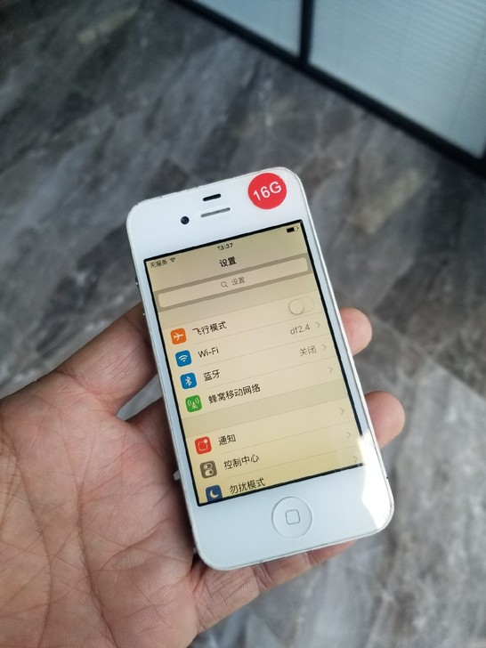4s，16G，美版有网络锁，WIFI可以，...