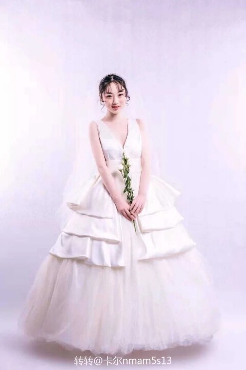 服装设计手工制作  立裁婚纱  买的话送裙...