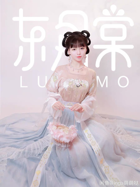 汐裳纪-东月棠分家店-；仙鹤绣花坦领半臂穿...